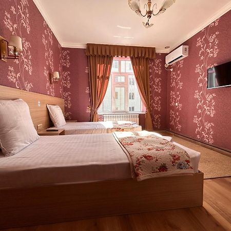 Hotel Ishonch ซามาร์คันด์ ภายนอก รูปภาพ